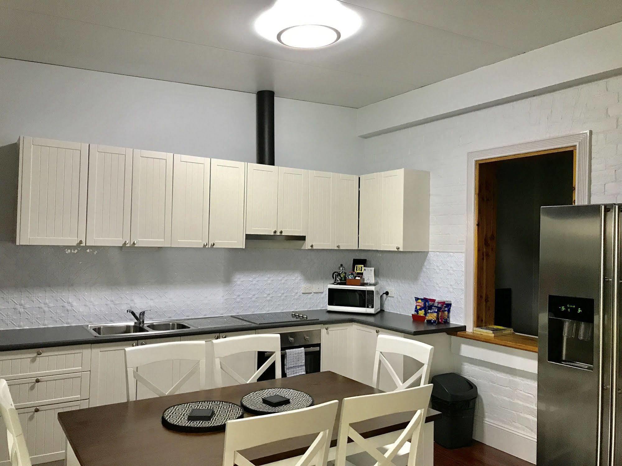 Endeavour Court Motor Inn Dubbo Buitenkant foto